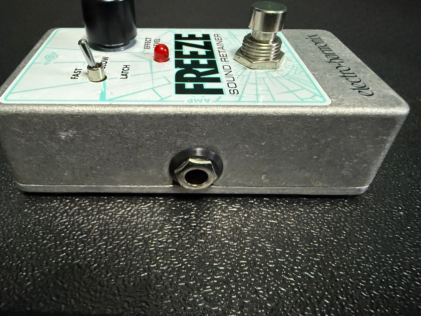 Electro-Harmonix Freeze Sound Retainer